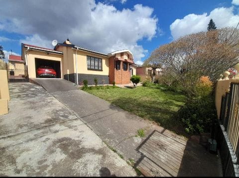 3 Bedroom Property for Sale in Mdantsane Eastern Cape